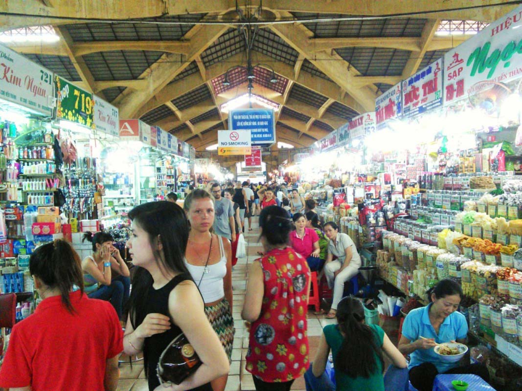visit Ben Thanh Market - best time to visit ho chi minh city